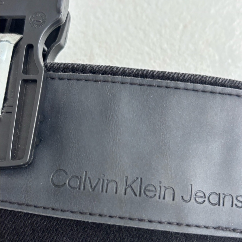 Calvin Klein Men's Skinny Stretch Jeans in Black W34 X L32 - Picture 6 of 8